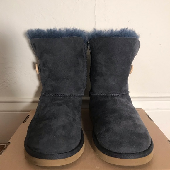 Navy Blue Uggs - Picture 6 of 7